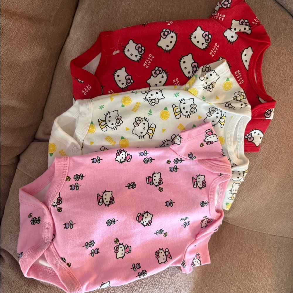 Sanrio Hello Kitty Onesies newborn